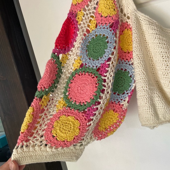 SOLD Spell Let The Sunshine In Crop Rainbow Small - Picture 11 of 11